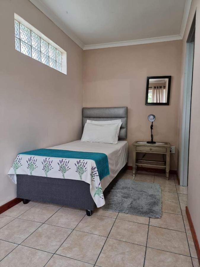 Pelican Accommodation Ottery Cape Town Exterior photo